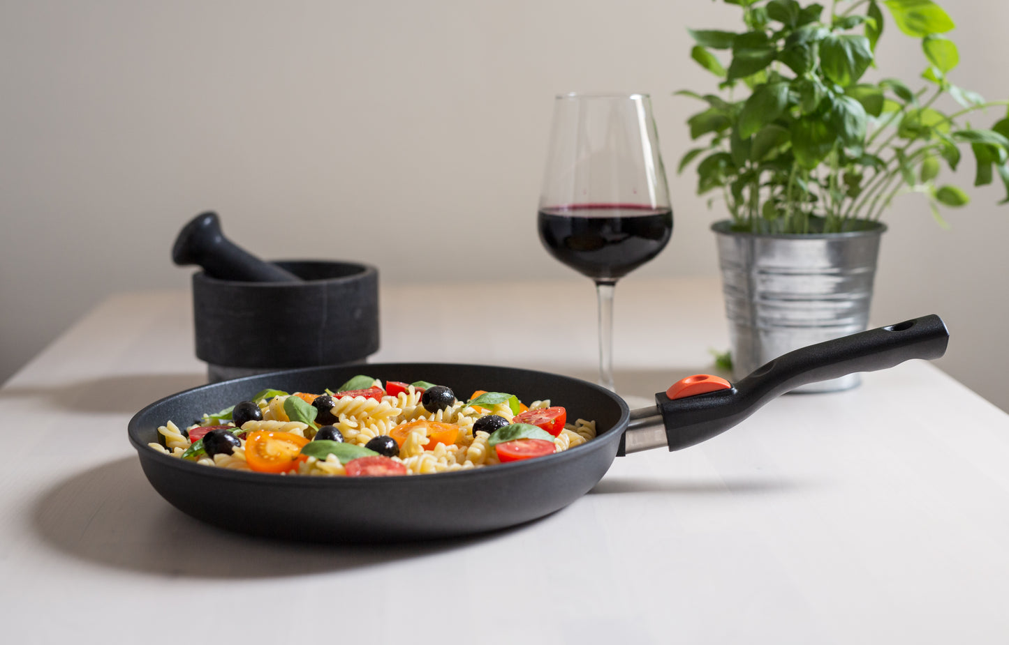 Sternsteiger MoVe frying Pan Series