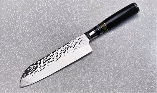 Nagasaki Cuchillo Santoku martillado a mano