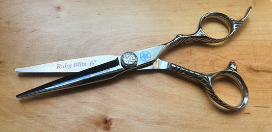 Sternsteiger Ruby Blitz hair shears in 6 inches