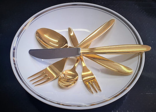 Diana Gold Tableware in Full Gold - 30 pcs of unique Tableware
